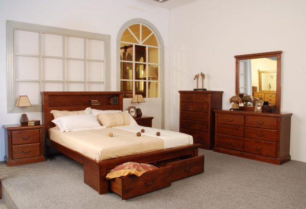 Marie Queen Bed