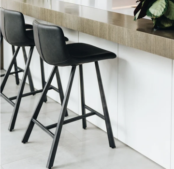 Bar Stools vs Dining Chairs: Setting Up Your Kitchen Island the Right Way