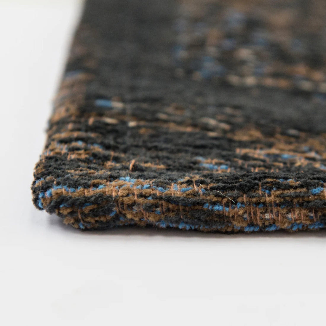 Deco Diamonds Obsidian Sky Rug