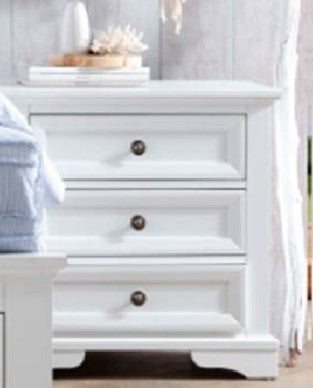 Amina 3 Drawer Bedside Table (Clearance)