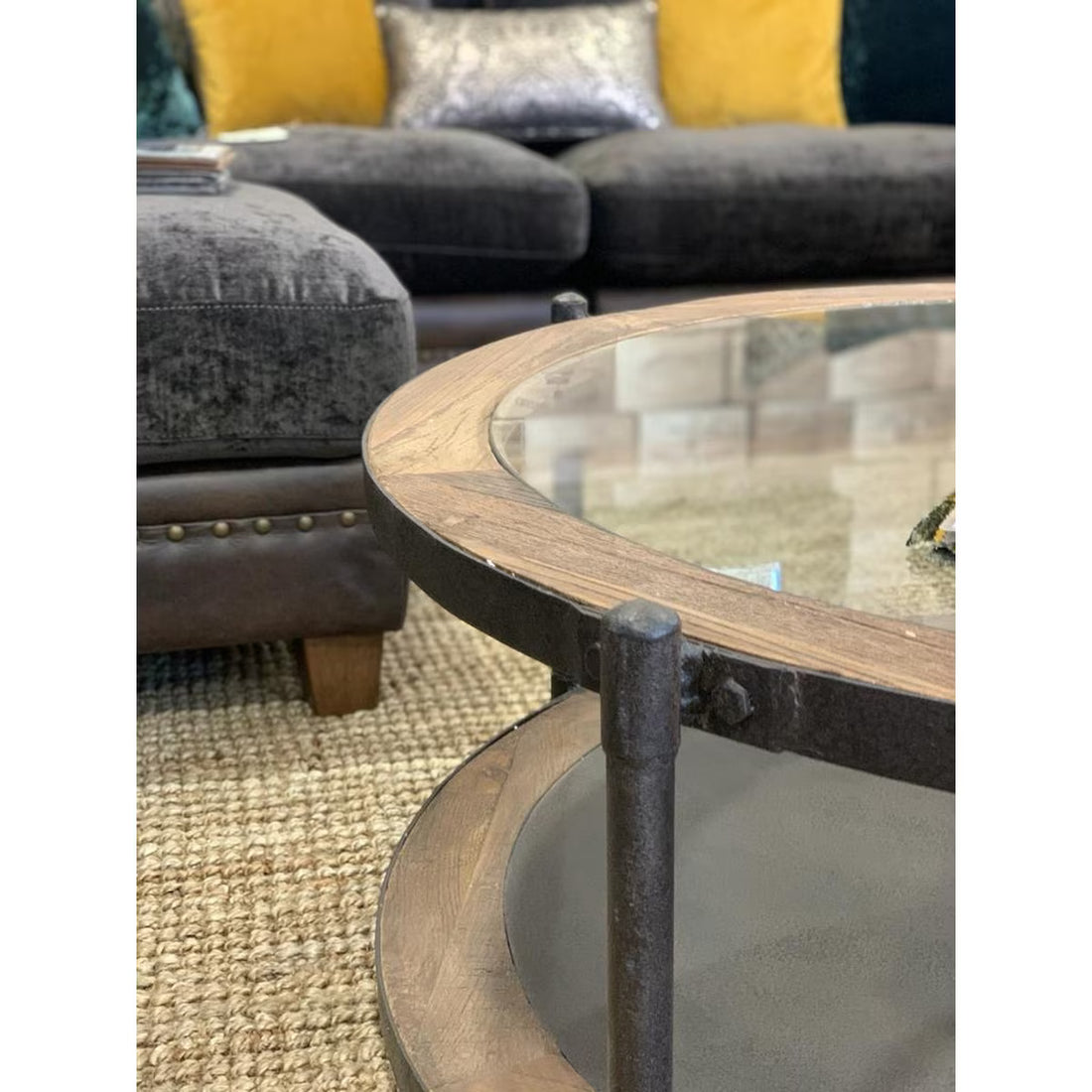 Coffee Table - Glass Top / Metal SHelf (CF8112)