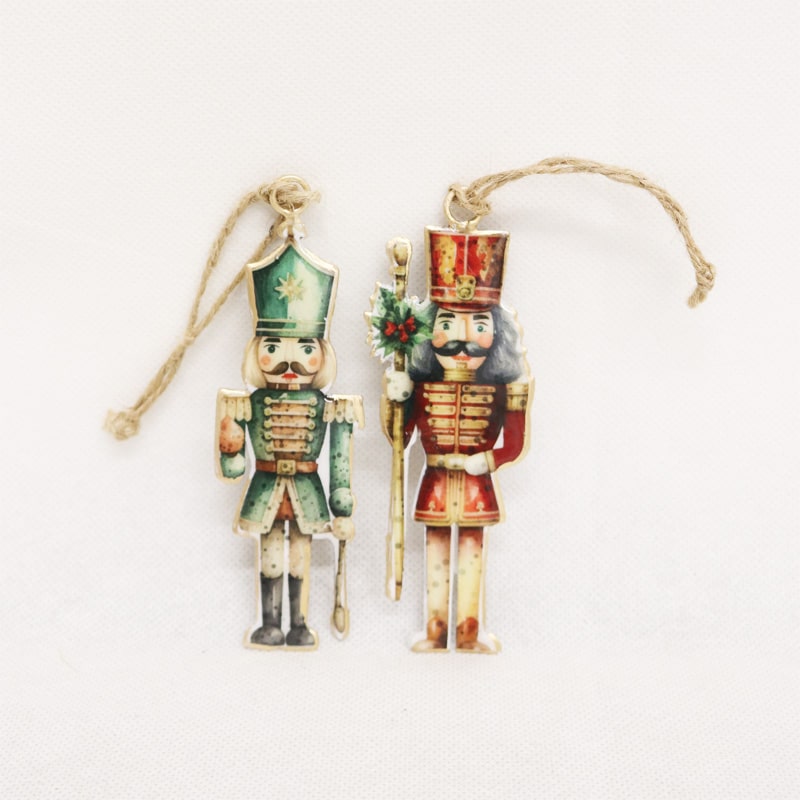 Vintage Nutcrackers #01 Hangers 2 asstd