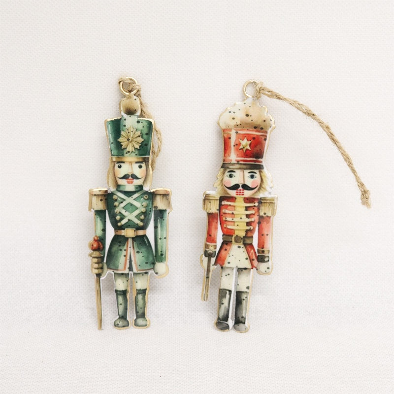 Vintage Nutcracker #02 Hangers 2 asstd