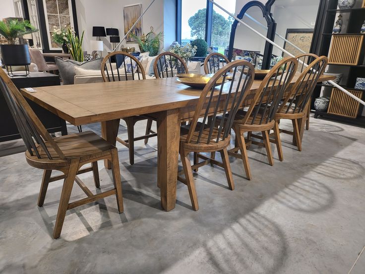 Toulouse Double Extension Dining Table