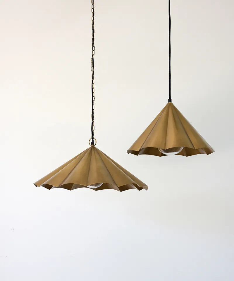 Scalloped Pendant – Gold (Large) (NL0035) - FC